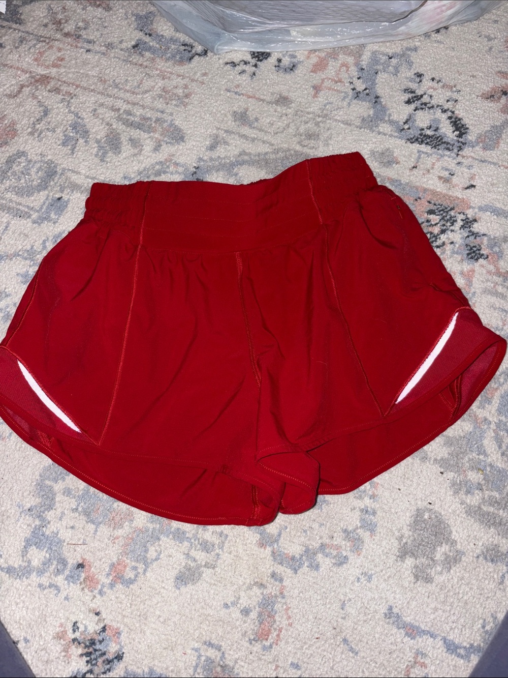 Lululemon hotty hot shorts size 4